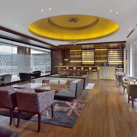 Отель Courtyard By Marriott Raipur Экстерьер фото